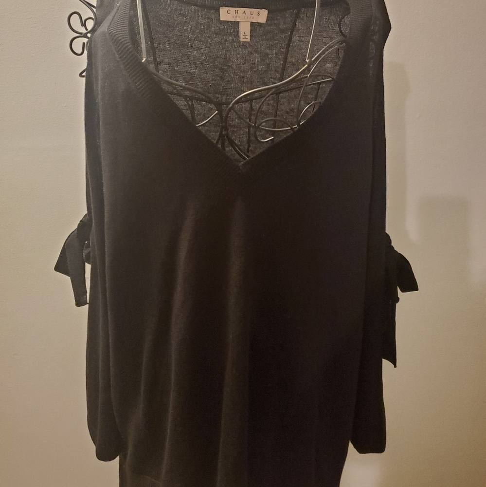 Slit sleeve sweater